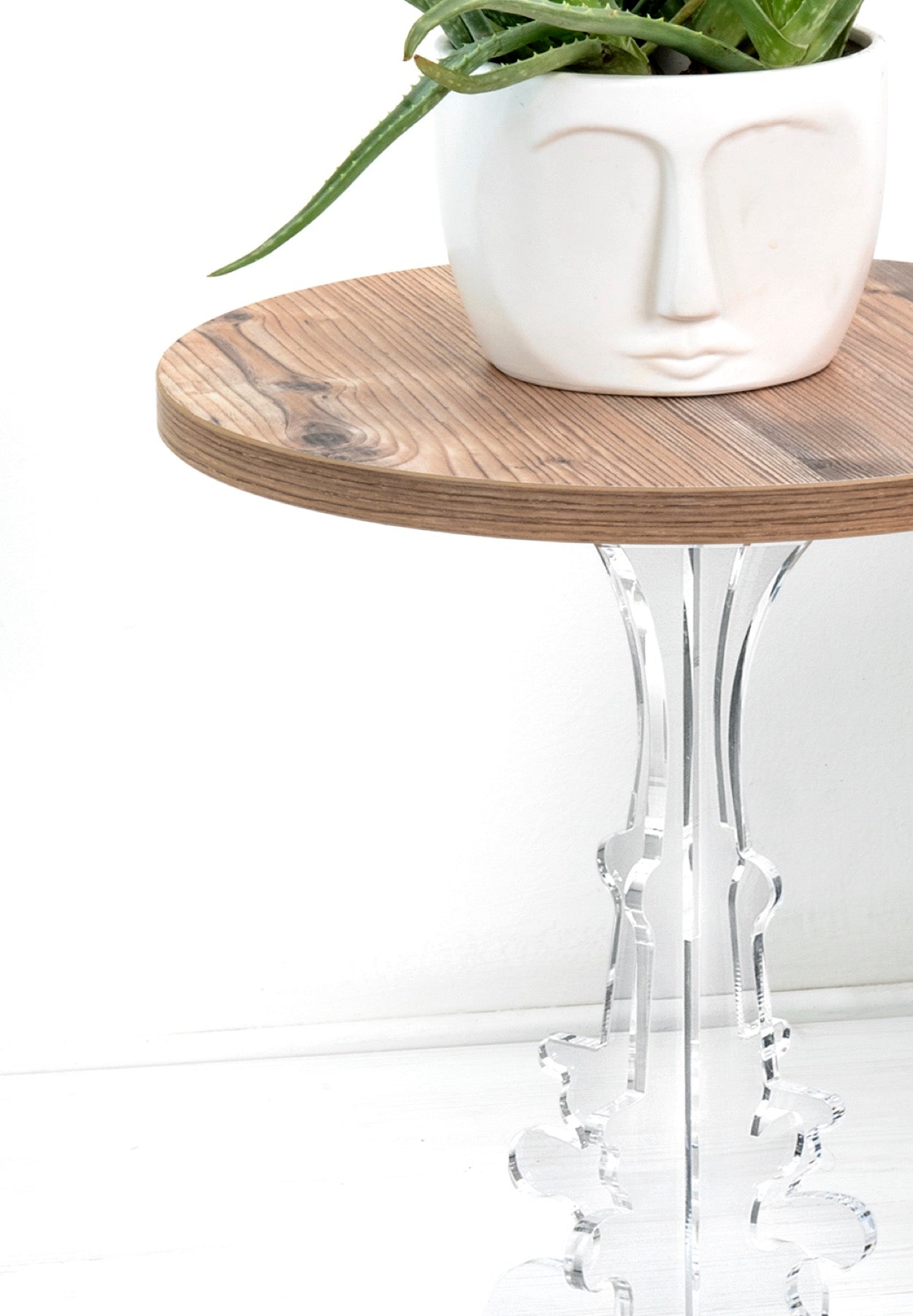 MARICLA  SMALL  HABITAT  ROVERE