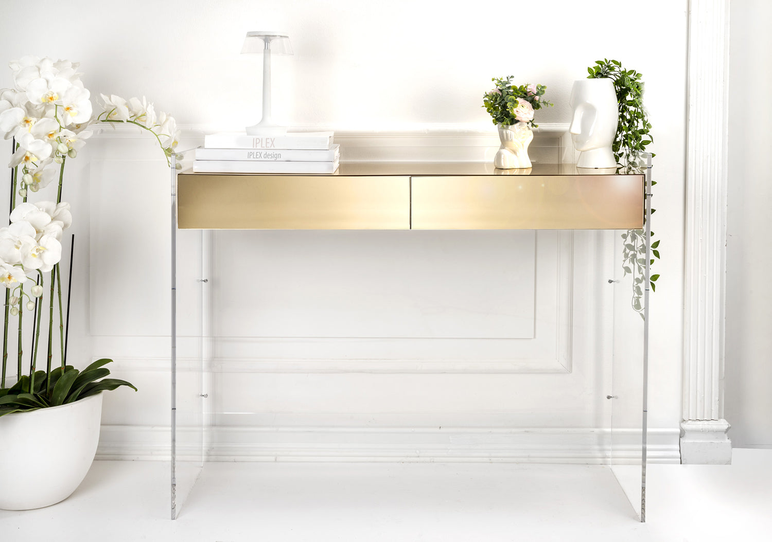 MARIE  CLAIRE  CONSOLLE  GOLD