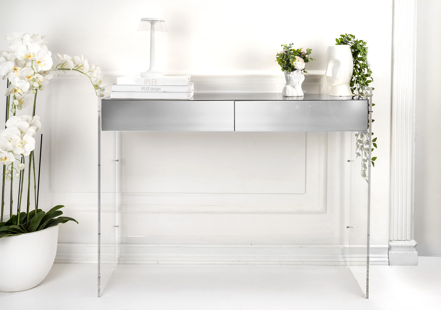 MARIE  CLAIRE  CONSOLLE  SILVER
