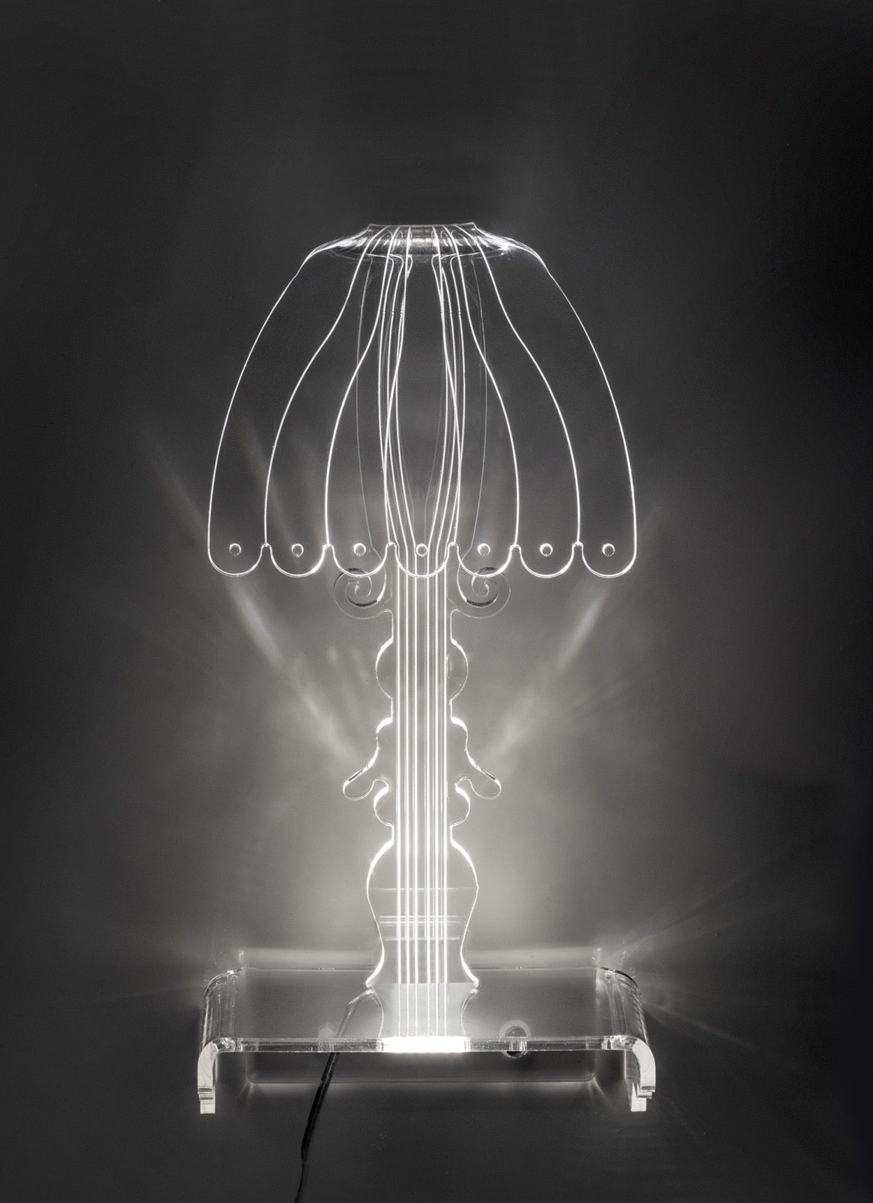 MADAME LED APPLIQUE TRASPARENTE