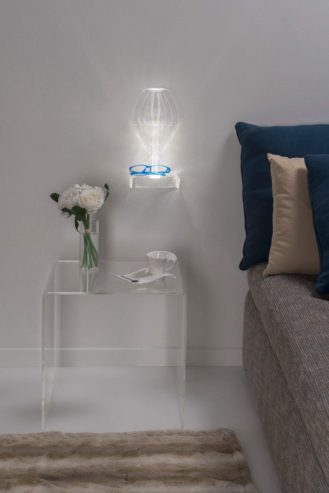MADAME LED APPLIQUE TRASPARENTE