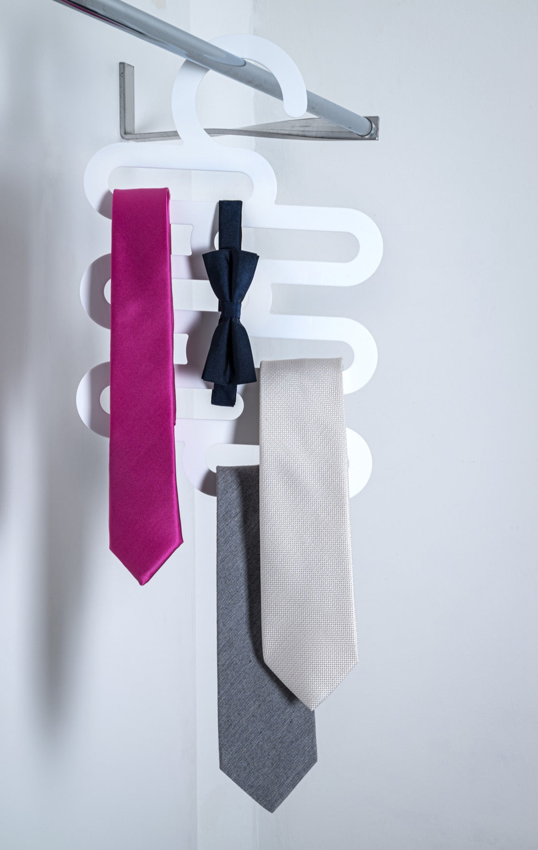 MARINELLA PORTACRAVATTE/FOULARD BIANCO